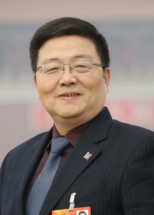 全国人大代表肖伟：建议加快中药防治重大病毒感染性疾病创新药物研发